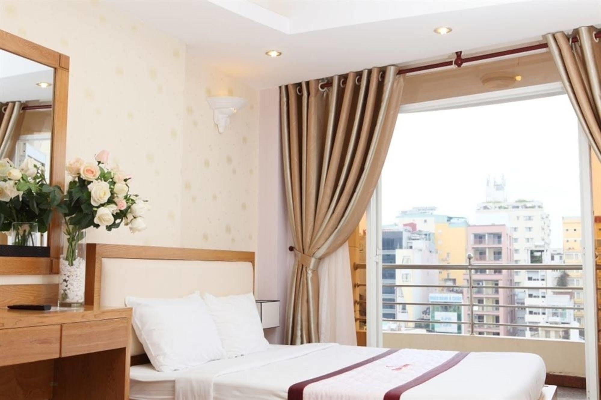 Ruby Hotel Ho Şi Min Dış mekan fotoğraf